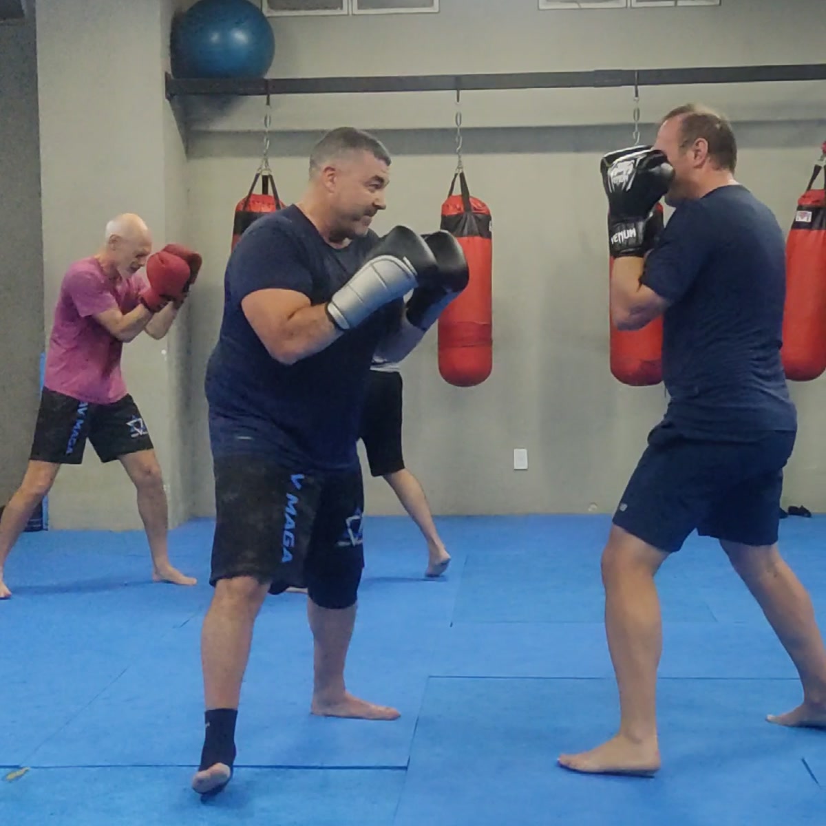 Treino adulto de Krav Maga